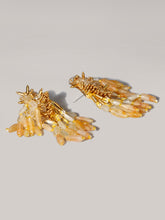 OLEANDER GOLD DANGLINGS - House of Doro